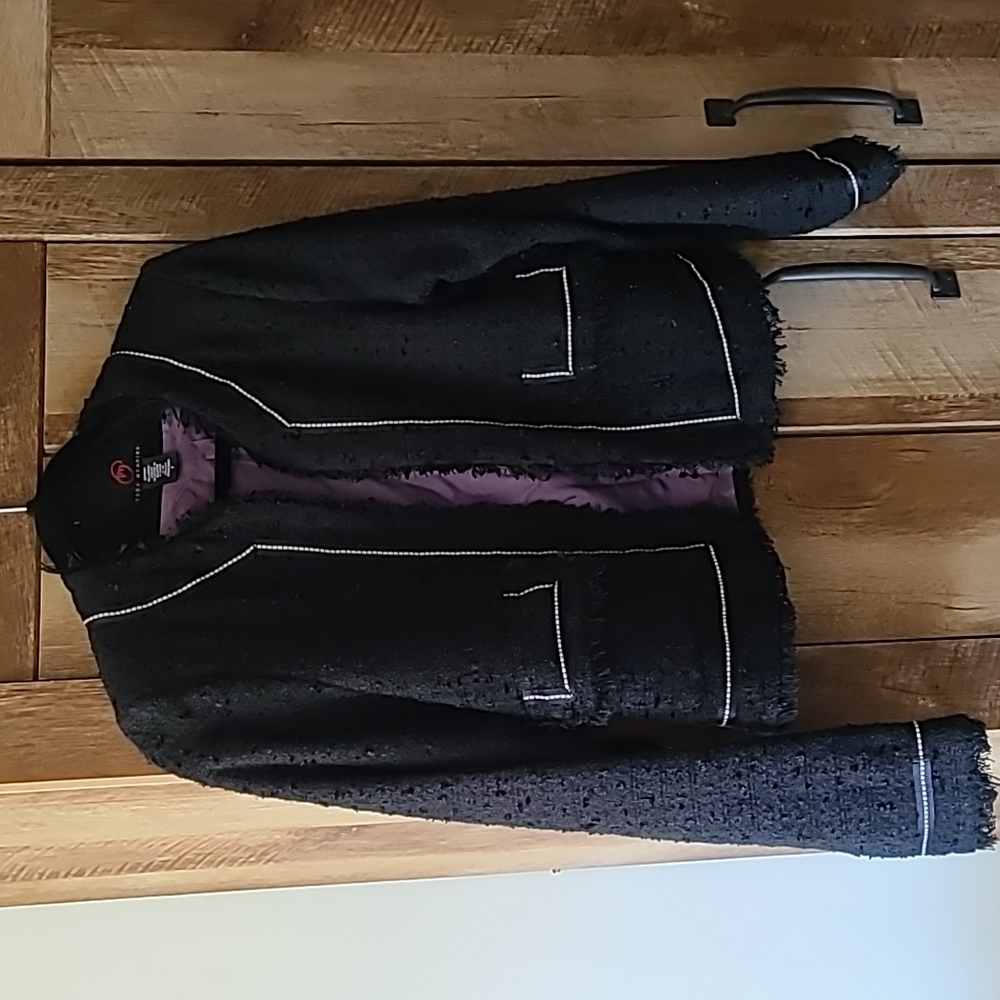 True meaning jacket, blazer